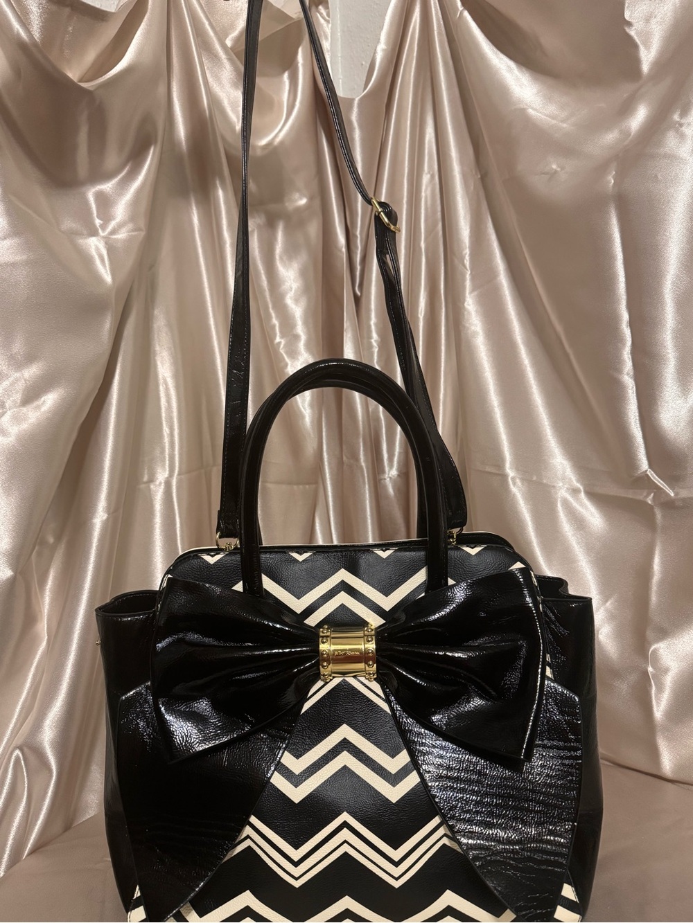 Betsey Johnson Black and Cream Chevron Bow Satchel